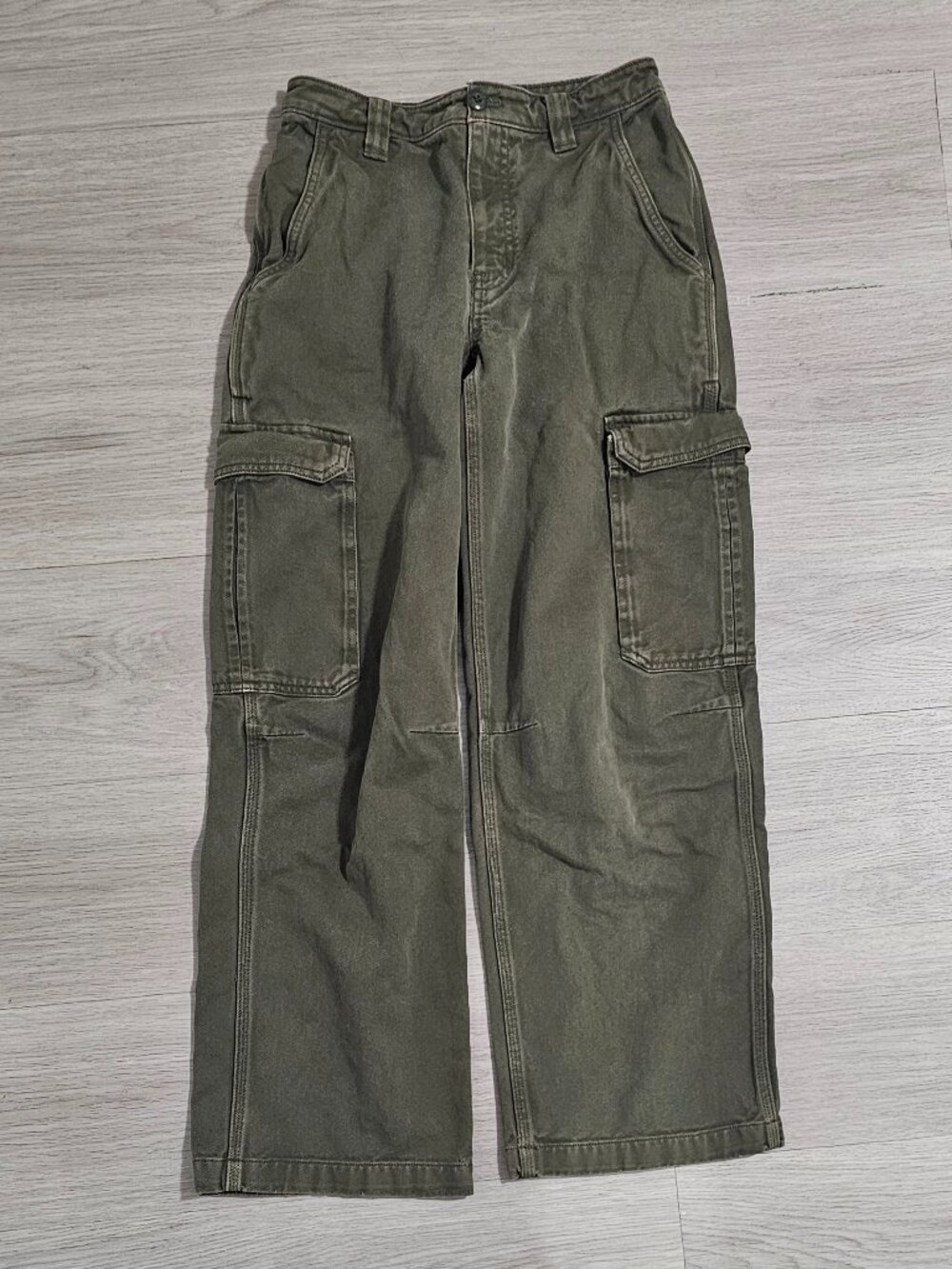 TNA Aritzia Y2K Women´s 0 Olive Green Utility Cargo Pants Wide Leg Streetwear XS